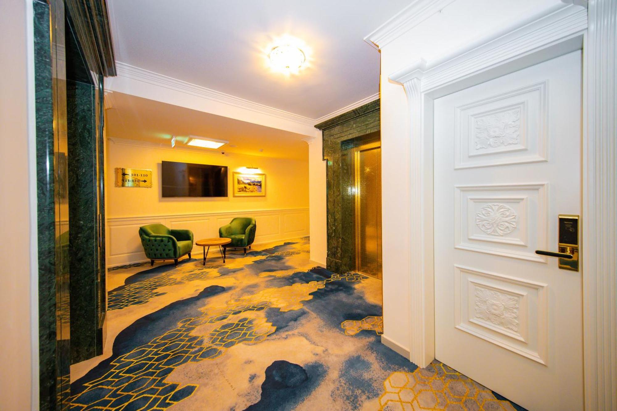 Grand Hotel Belushi Boge Exterior foto