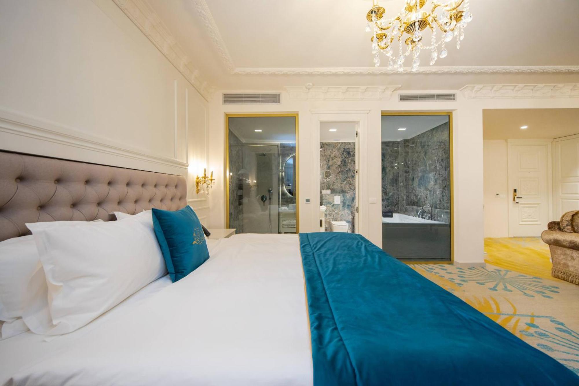Grand Hotel Belushi Boge Exterior foto